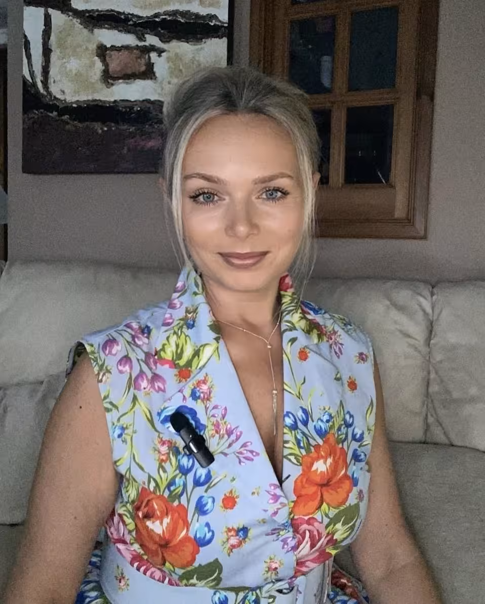 Tanya russian bride painting