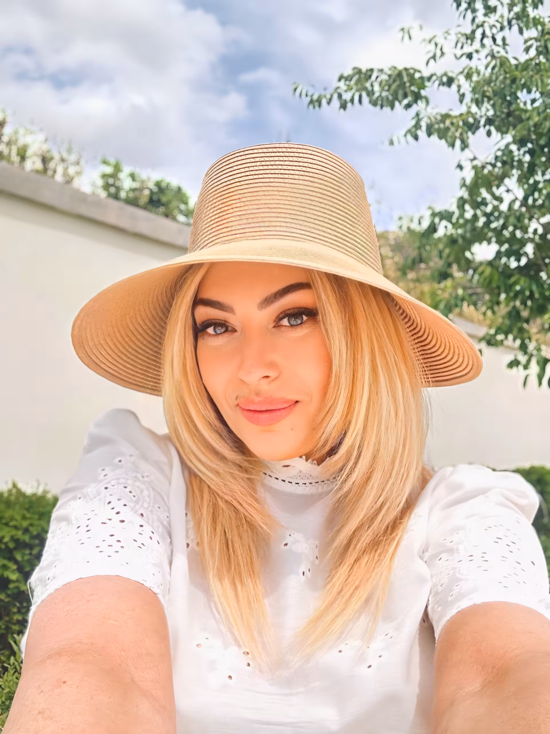Halyna russian bride phone number