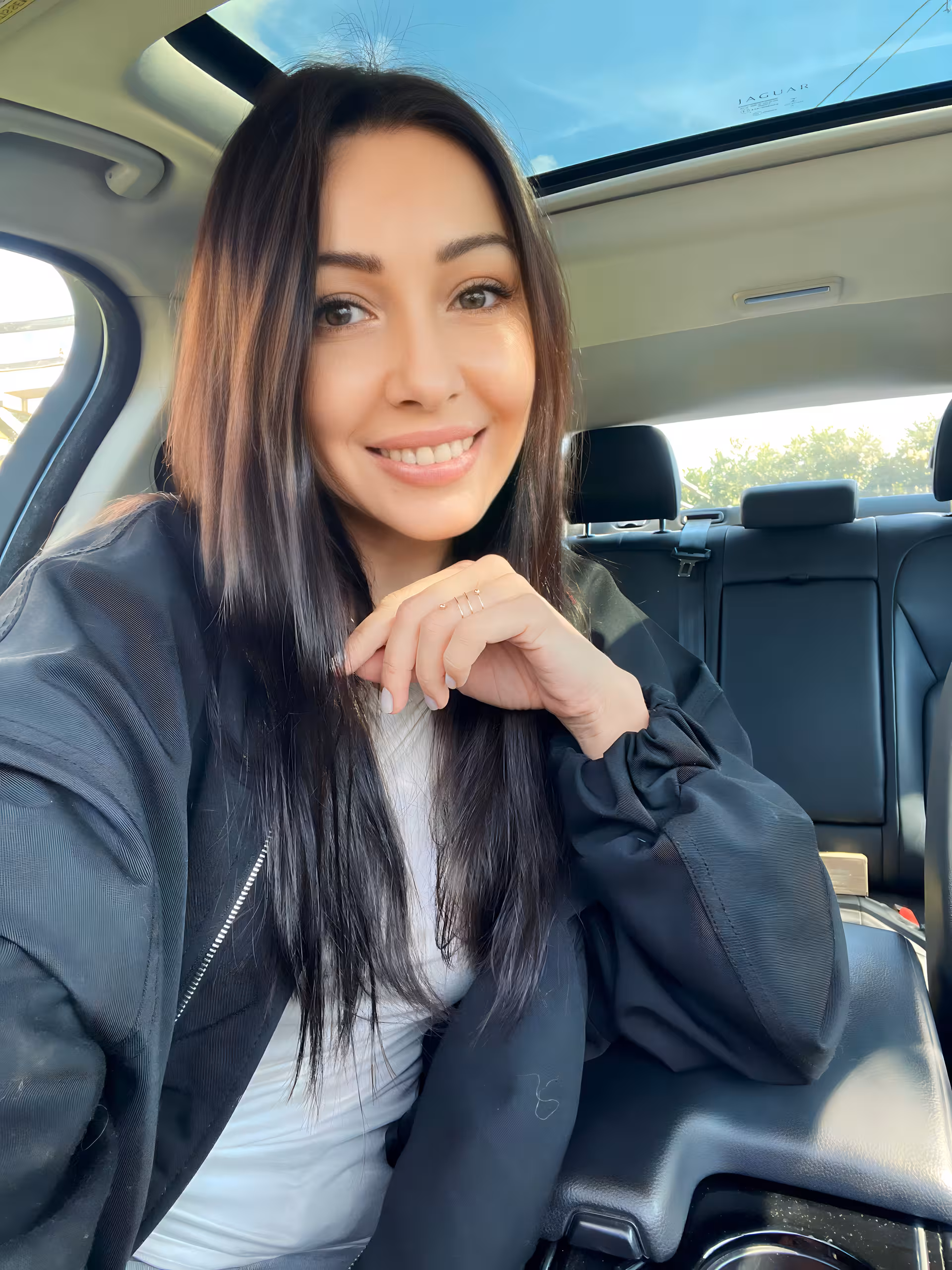 Maria how to get a date for a wedding