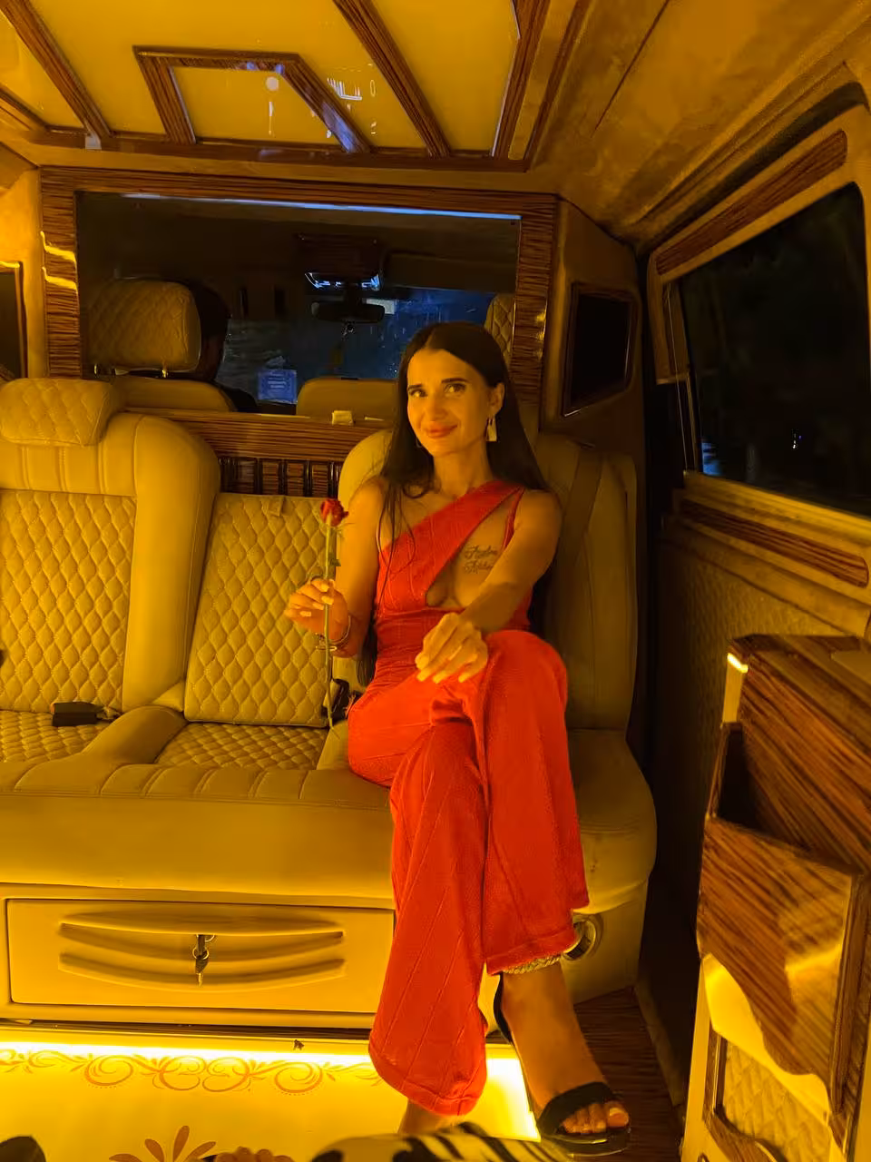 Olga 34 yo from Pafos Cyprus I'm an attractive bride looking for my man
