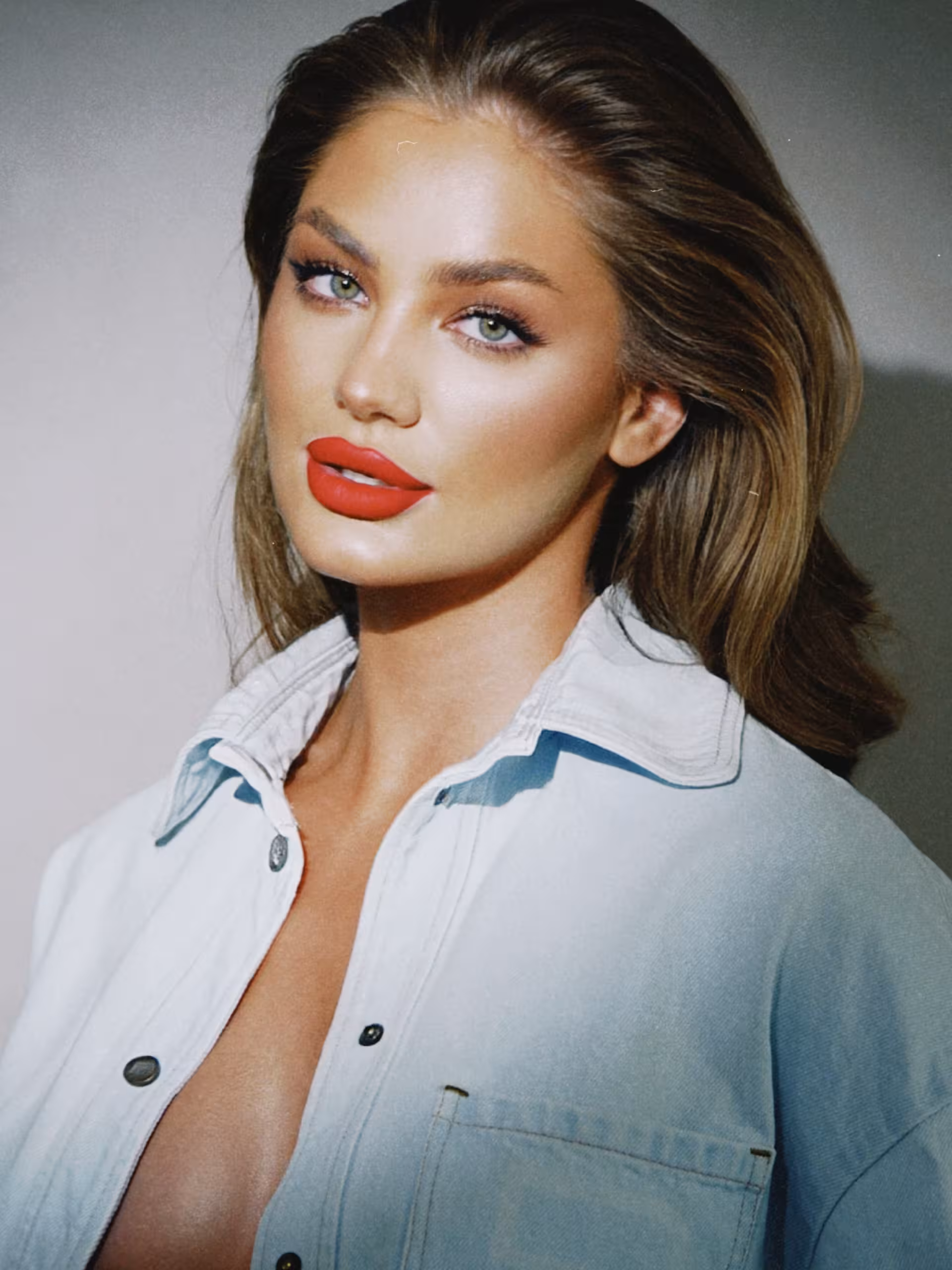 Nataliia 22 yo from Kyiv  Ukraine I'm an incredible bride wanting to find my gentleman husband