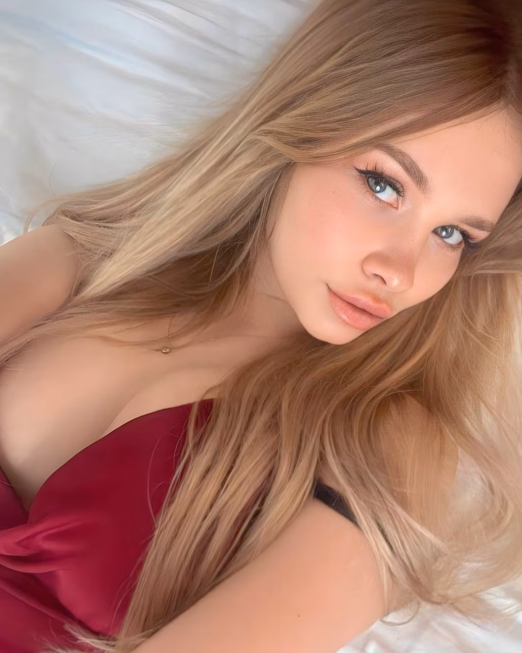 VICTORIA 21 Kirovograd Ukraine I'm a beautiful bride who wants to meet my gentleman