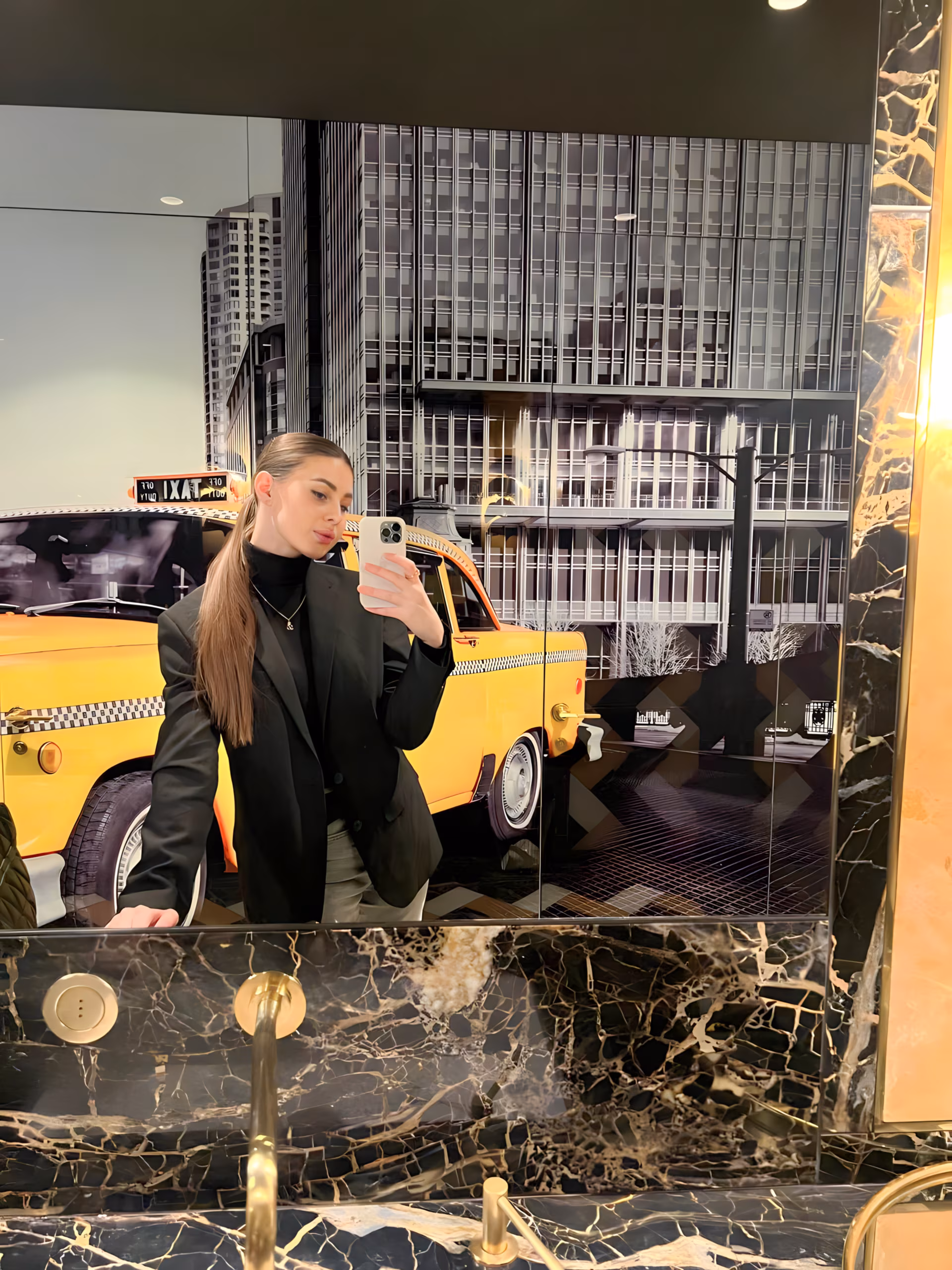 Diana 25 Dnipro  Ukraine I'm a delightful bride ready to meet my soulmate
