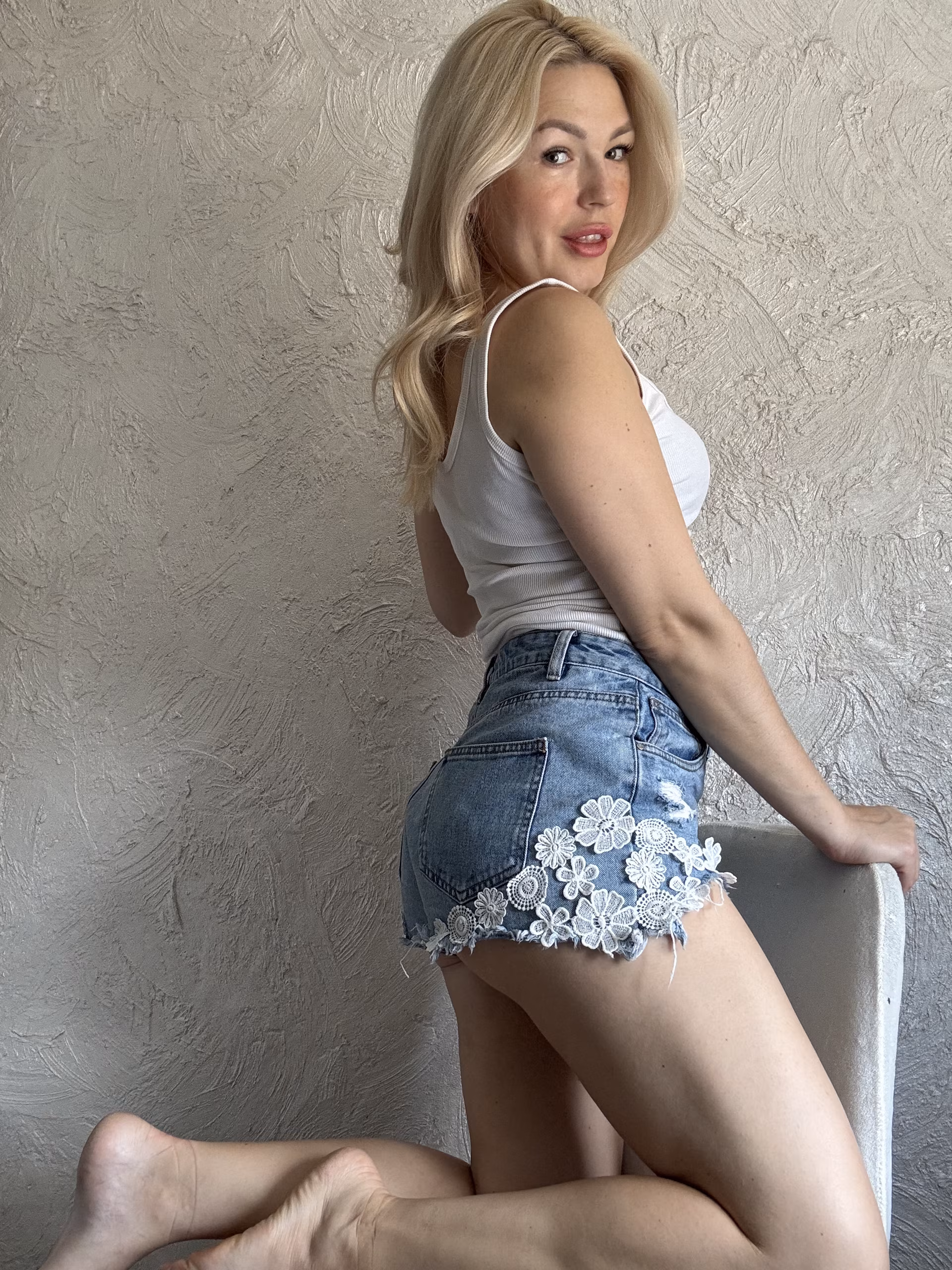 Alena 39 Kryvyi Rig Ukraine I'm a magnetic bride looking for my darling forever
