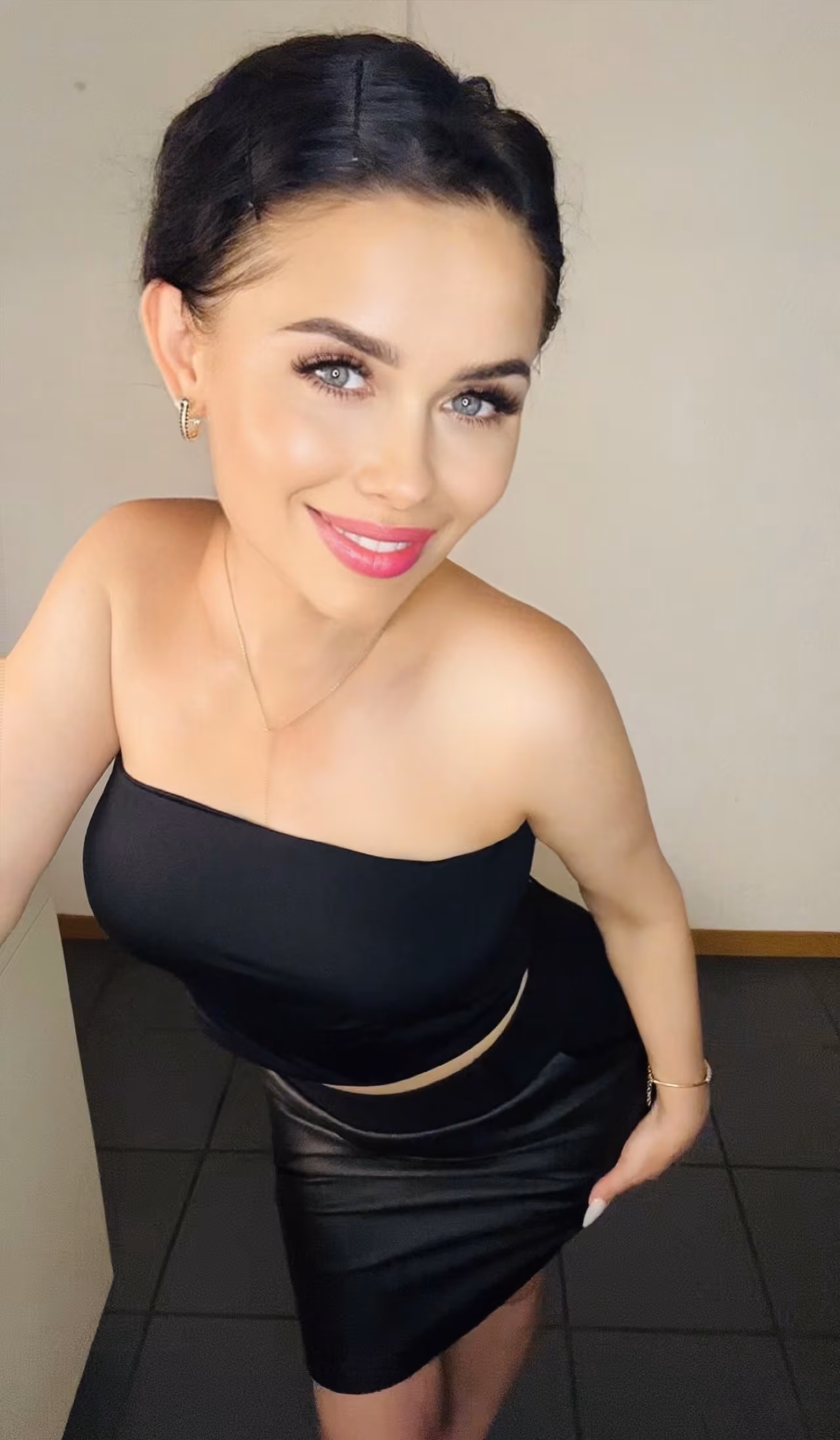 Tetiana 41 Fribourg Switzerland I'm an awesome bride looking for my prince charming