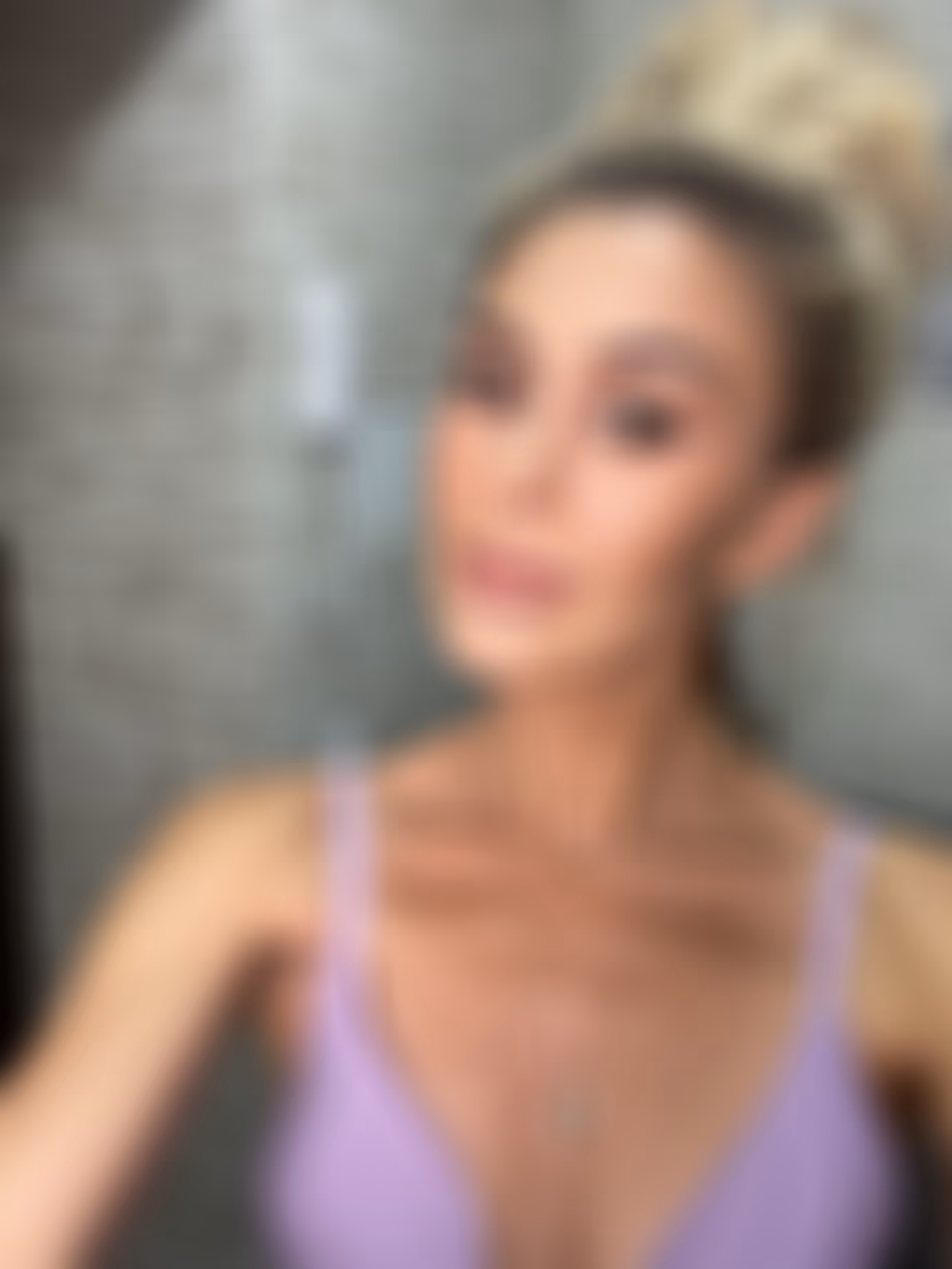 Olena 37 Kyiv Ukraine I'm an elegant bride wanting to find my other half forever