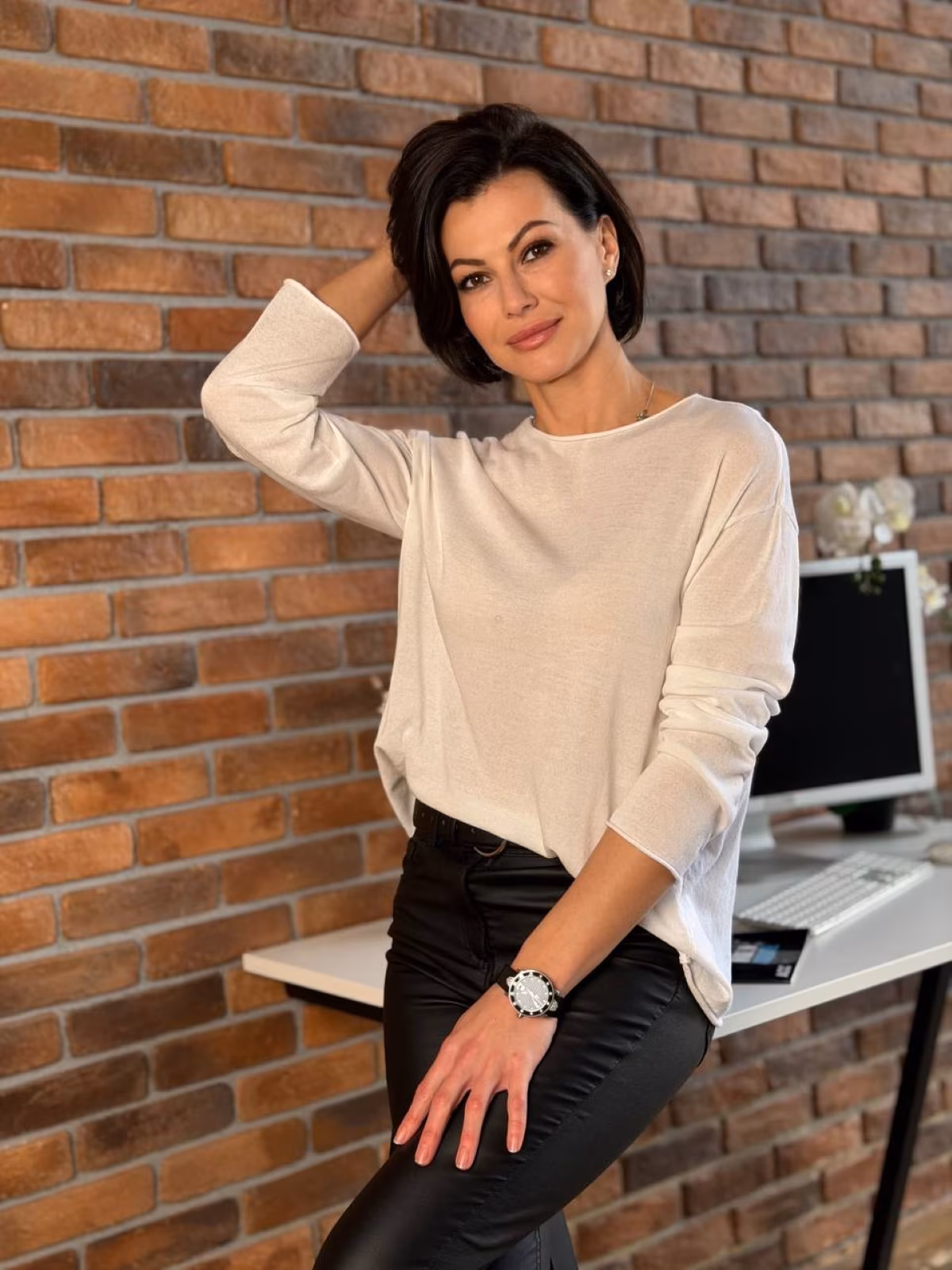 Iryna 37 Kyiv Ukraine I'm an incredible bride looking for my prince and partner