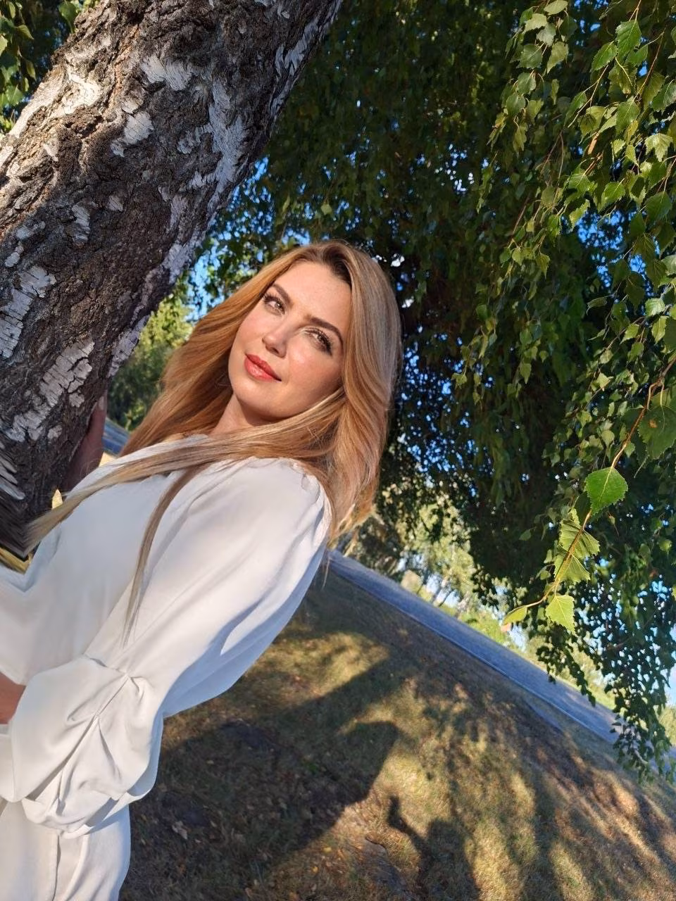 Oksana 44 Kiev Ukraine I'm an incredible bride looking for my prince and partner