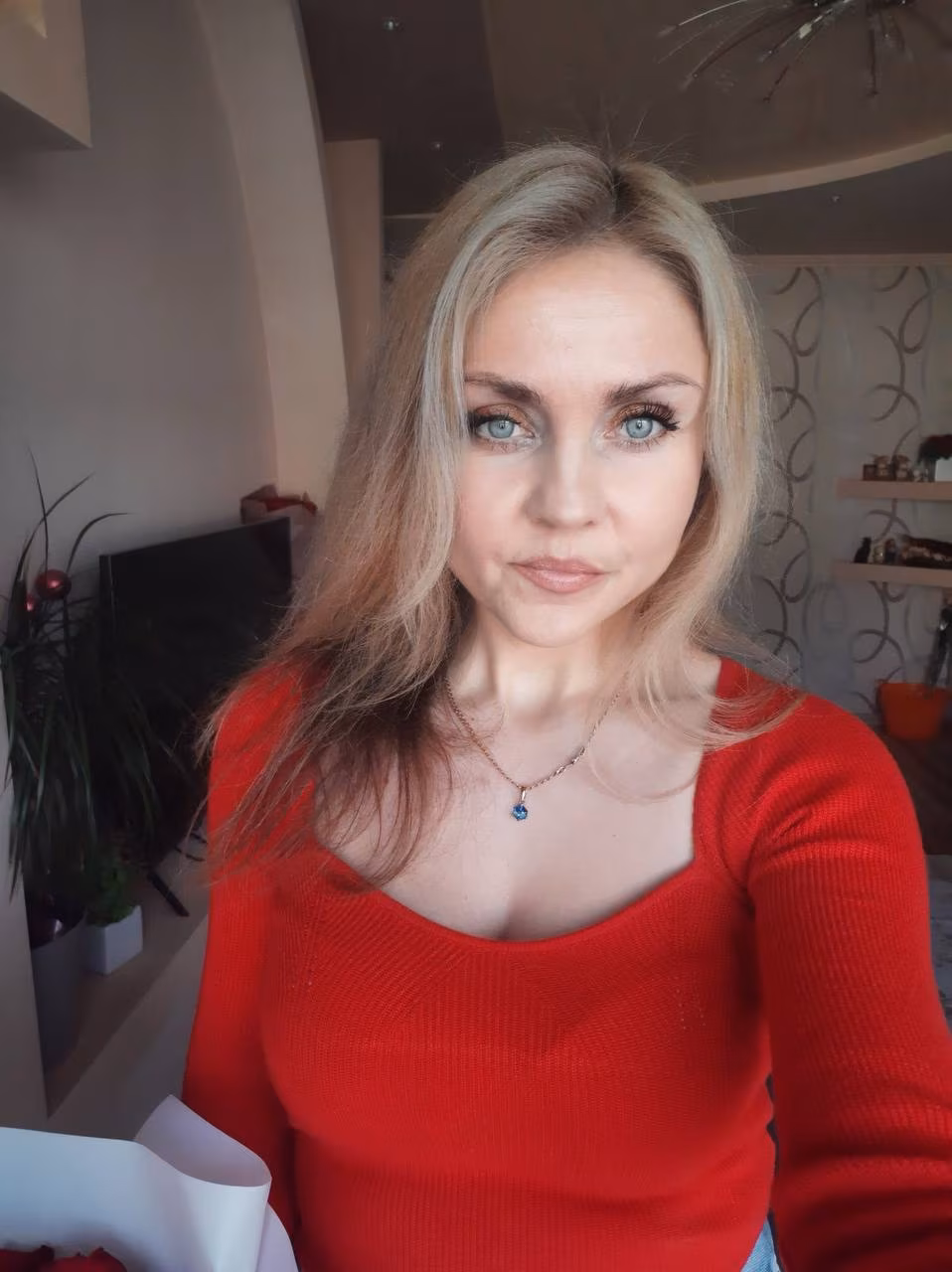 Oksana 42 Lodz(PL);Novovolynsk(UA) Poland I'm an incredible bride wanting to find my gentleman husband