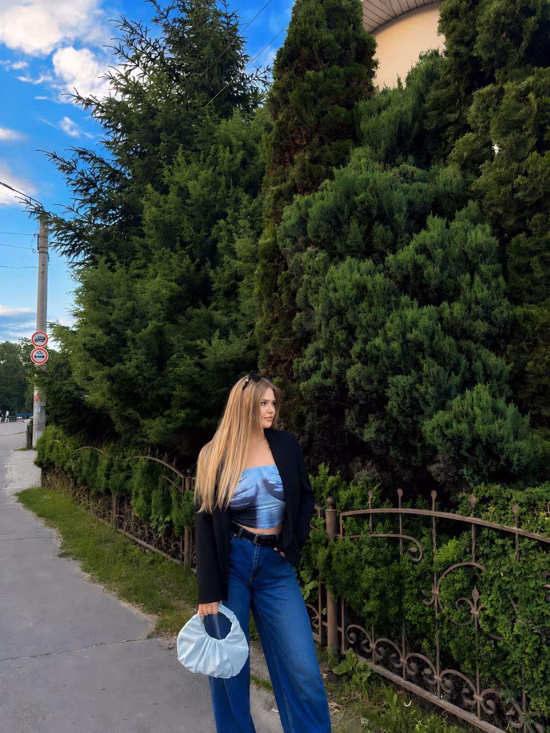 Anita 22 Okhtyrka Ukraine I'm a sparkling bride searching for my best friend