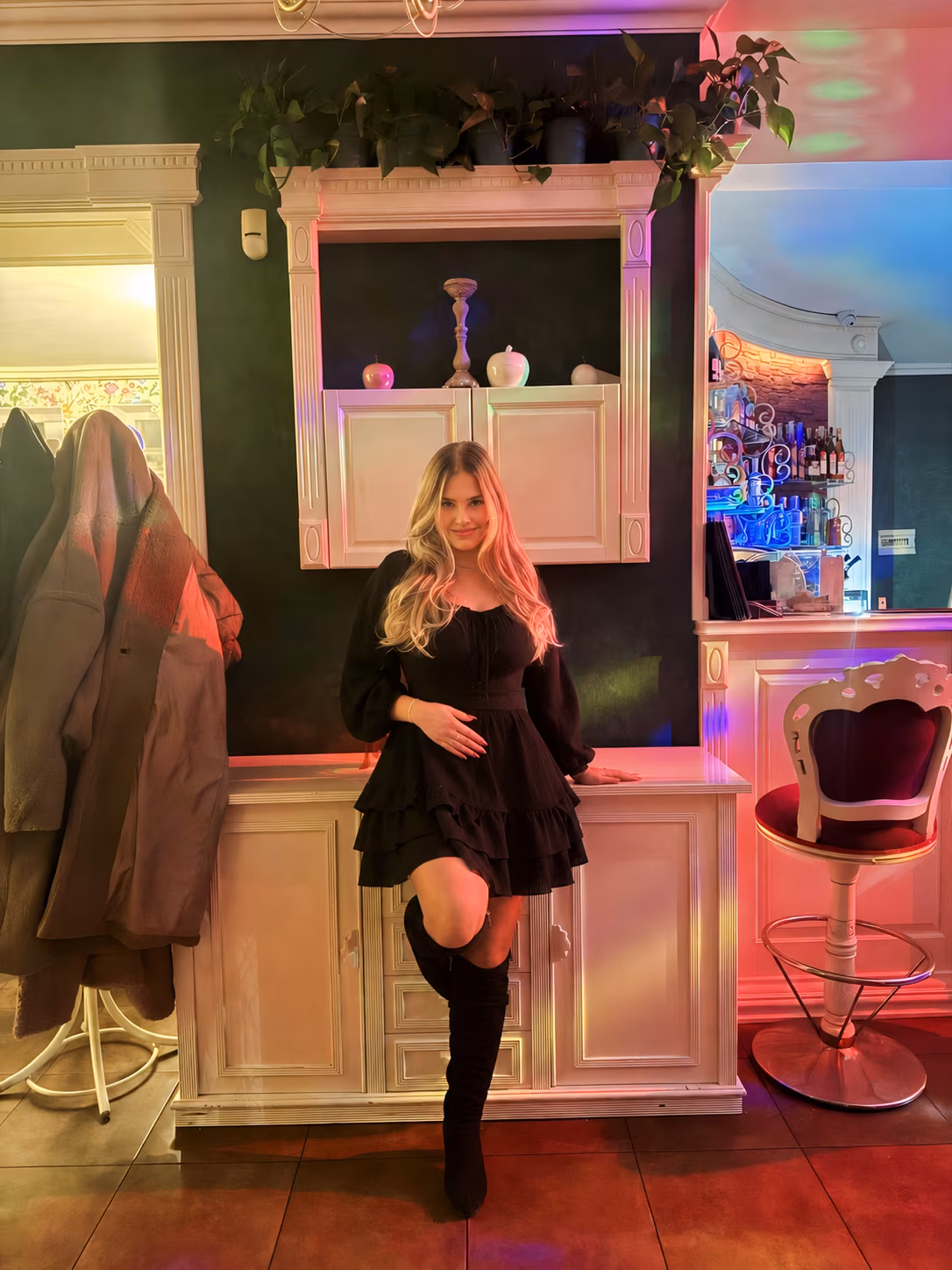Anita 22 Okhtyrka Ukraine I'm a sparkling bride searching for my best friend