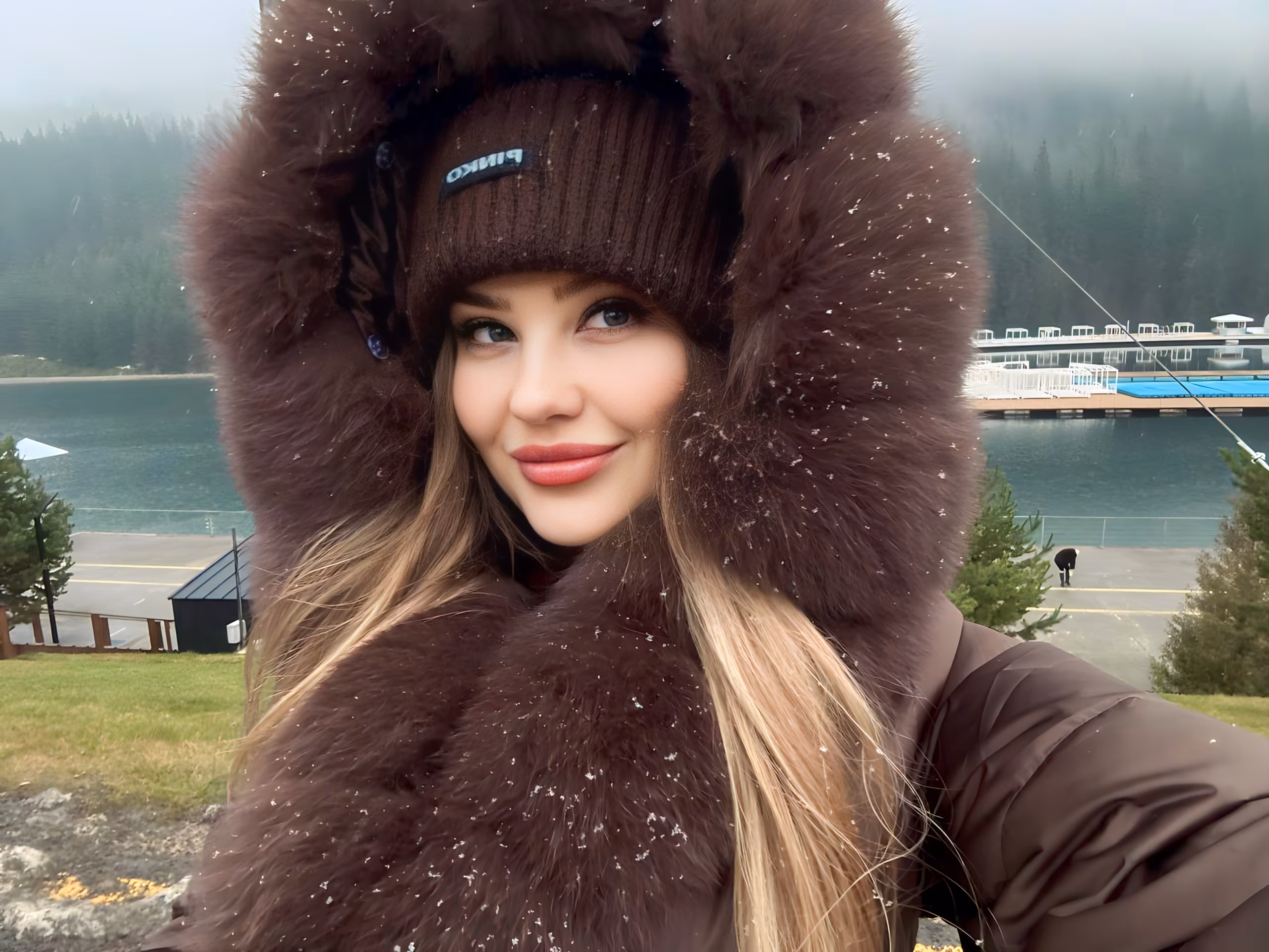 Anita 22 Okhtyrka Ukraine I'm a sparkling bride searching for my best friend