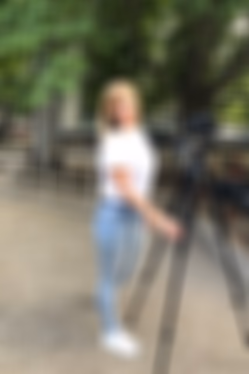 Marina 44 Kyiv  Ukraine I'm a stunning bride wanting to find my beloved one and only