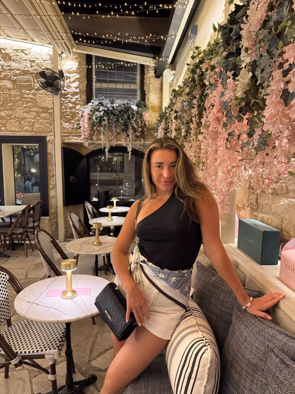 Tatiana 35 Charlotte(USA);Kyiv(UA) USA I'm a graceful bride ready to meet my darling