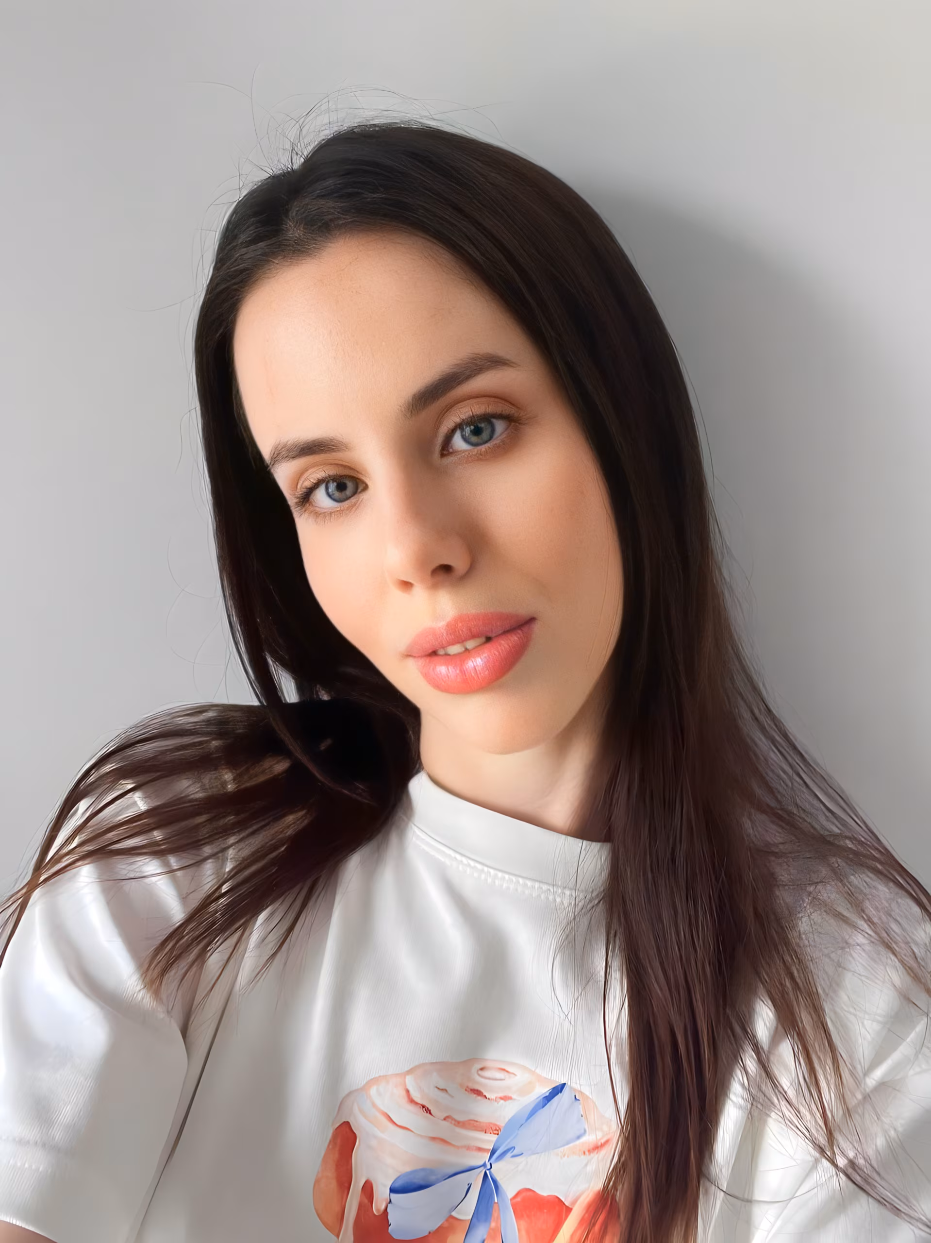 Lilia 30 Bucharest Romania I'm a vibrant bride looking for my future gentleman