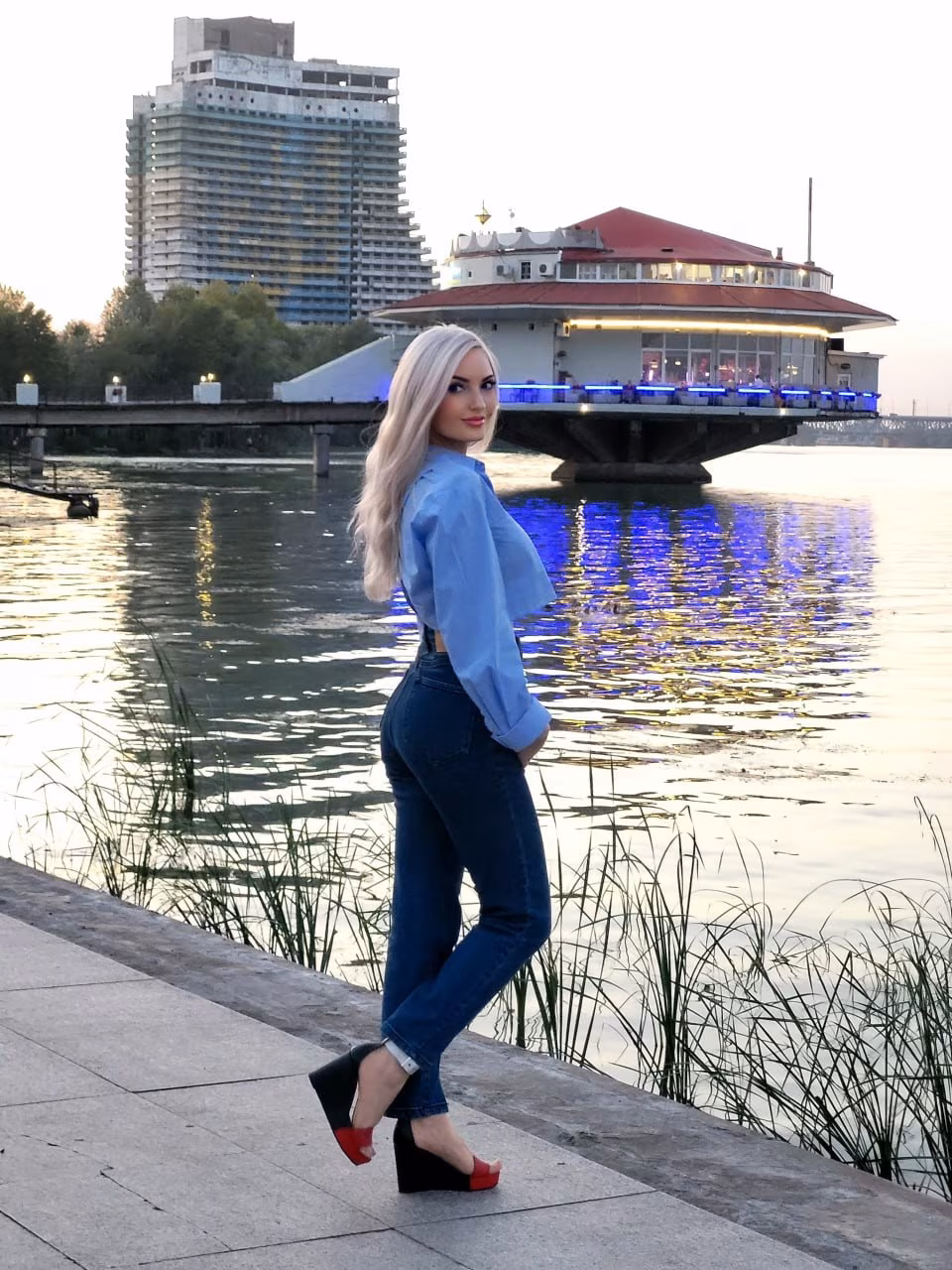 Yulia 40 Dnipropetrovsk Ukraine I'm a wonderful bride ready to meet my forever love