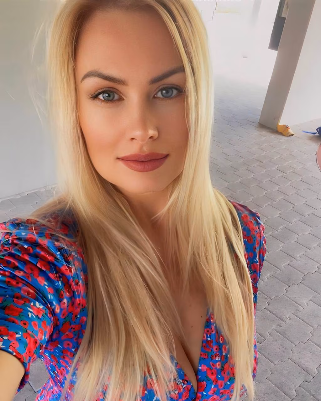 Iryna 42 Kryvyi Rih Ukraine I'm a magnetic bride who needs my hero husband