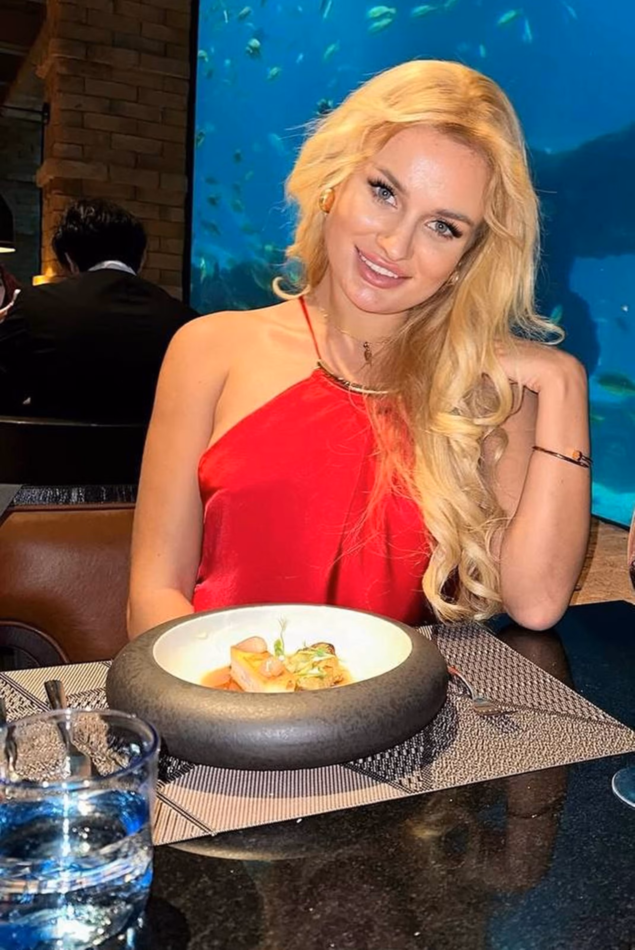 Elina 32 Hamburg Germany I'm a graceful bride ready to find my sweetheart husband