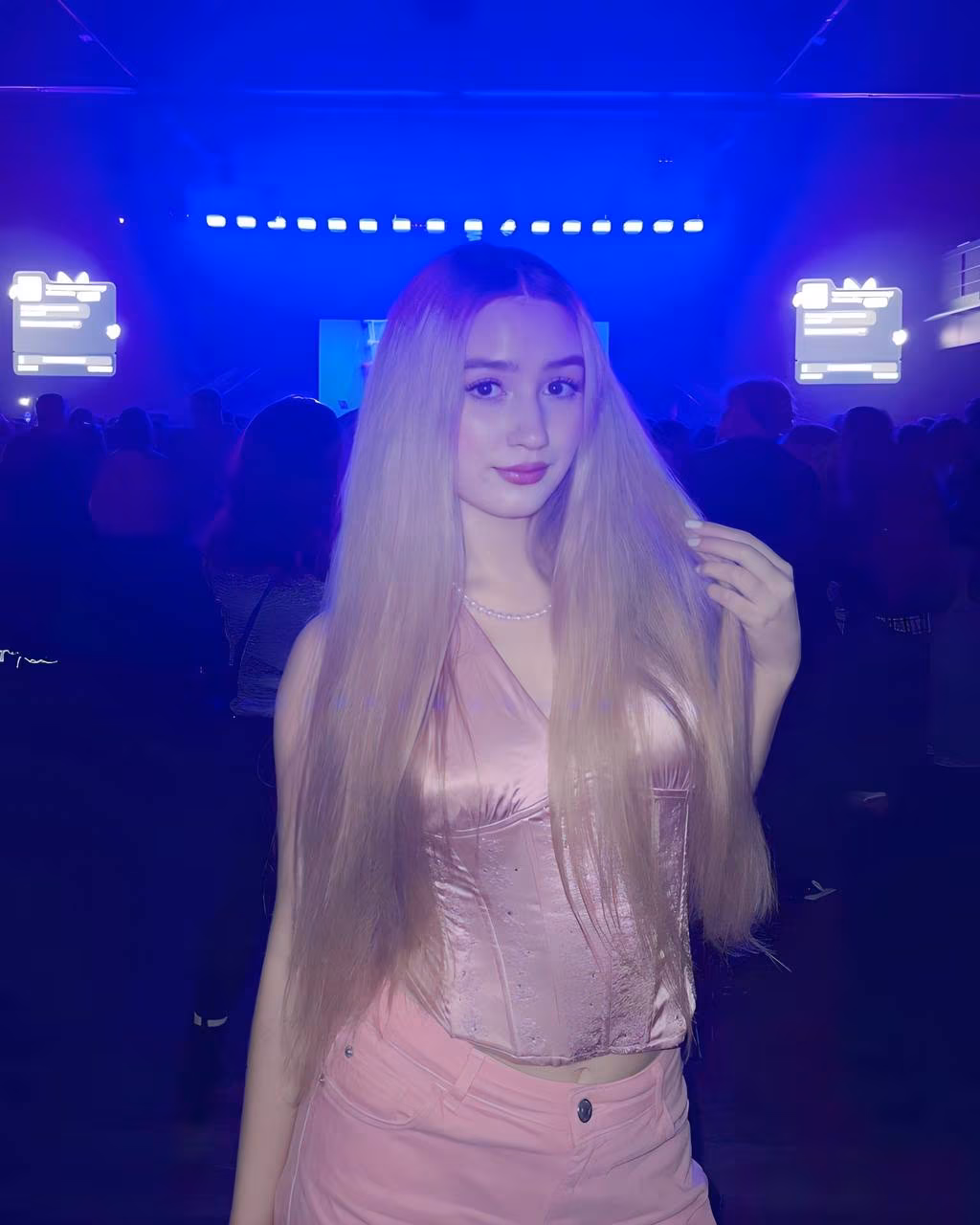 Alisa 18 Kiev Ukraine I'm an awesome bride who needs my other half