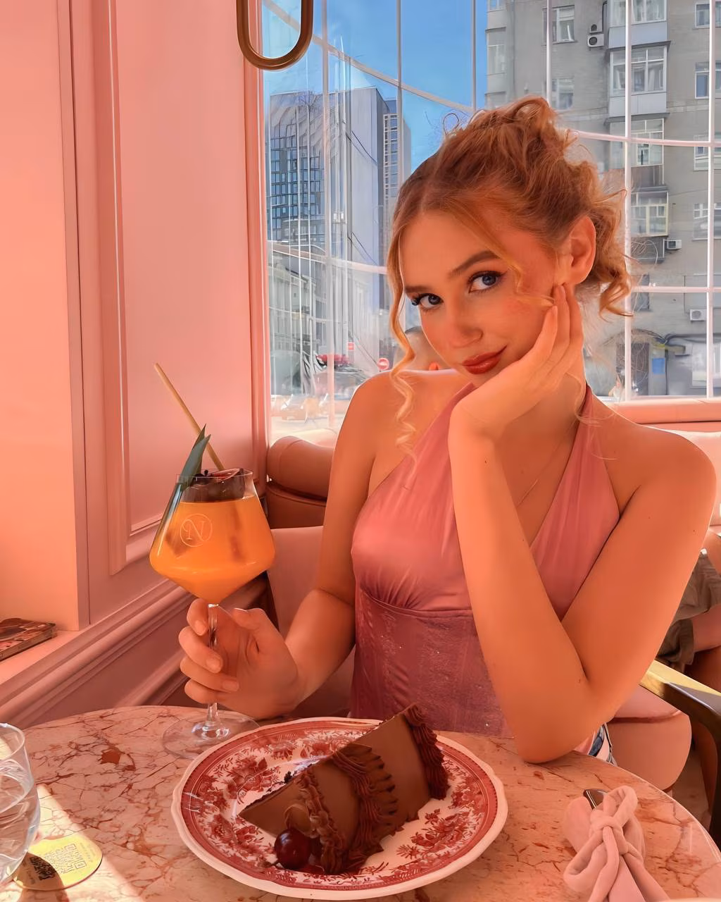 Alisa 18 Kiev Ukraine I'm an awesome bride who needs my other half