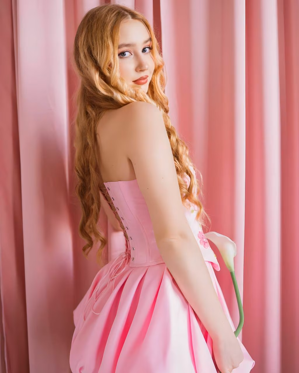 Alisa 18 Kiev Ukraine I'm an awesome bride who needs my other half