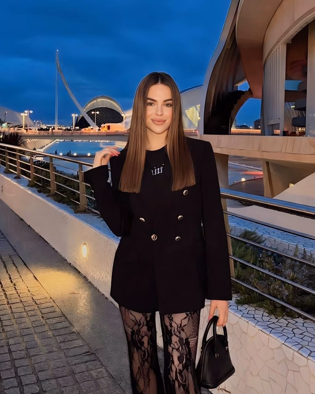 Yana 21 Novovolynsk Ukraine I'm an awesome bride who needs my protector