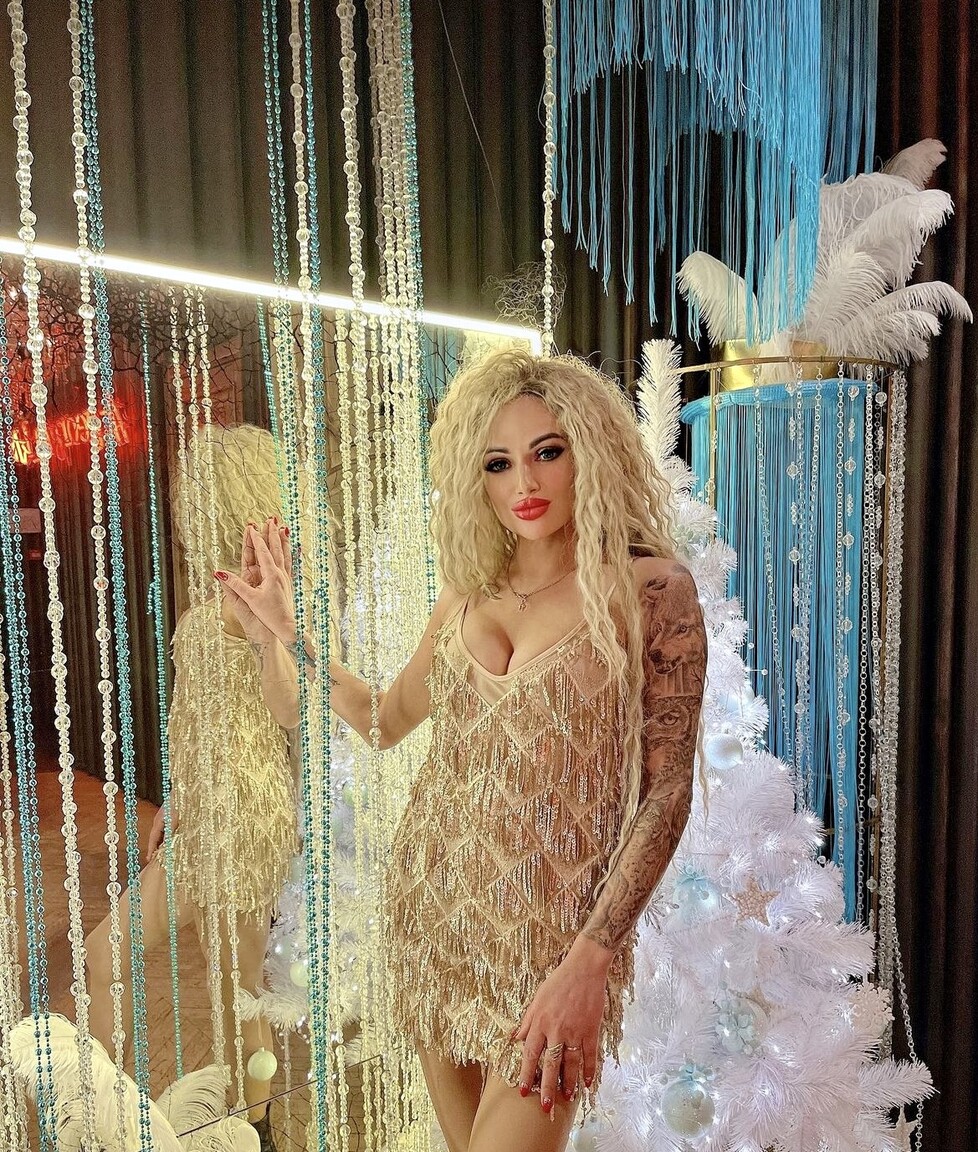 Olena russian bride fashion